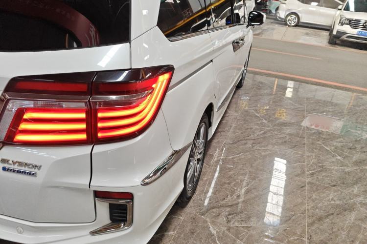 Used Honda Elysion 2019 2.0L Hybrid Comfort Edition