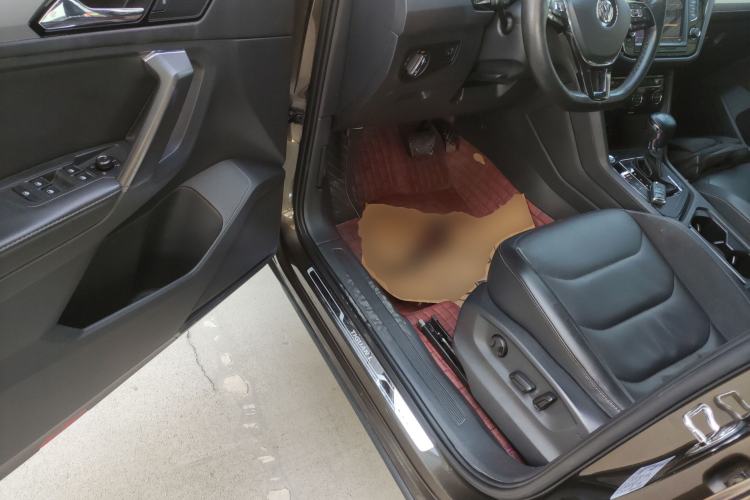 Used Volkswagen Tiguan L 2017 330TSI Automatic Two-Wheel Drive Luxury Edition
