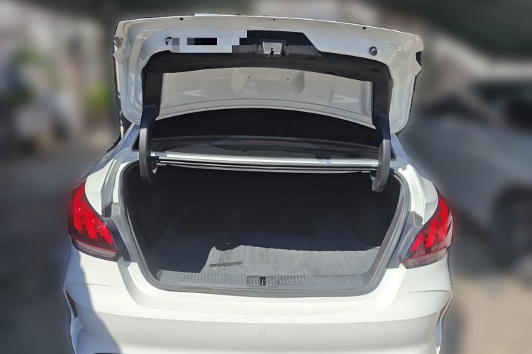 Used MG 5 2021 180 DVVT CVT Youth Luxury Edition
