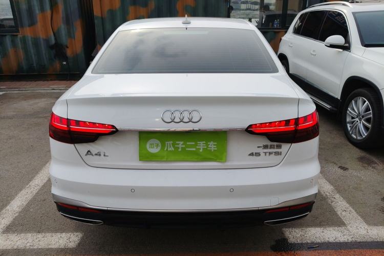 Used Audi A4L 2022 40 TFSI Luxury Dynamic Model