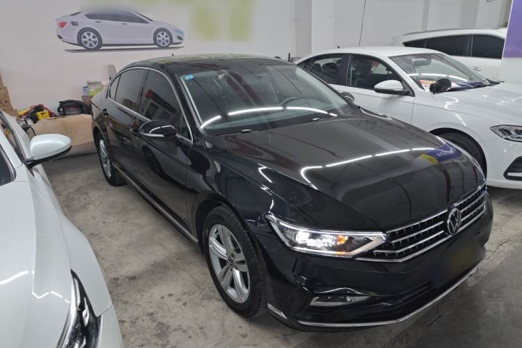 Used Volkswagen Magotan 2025 Zhongxiang Version 280TSI DSG Comfort Edition