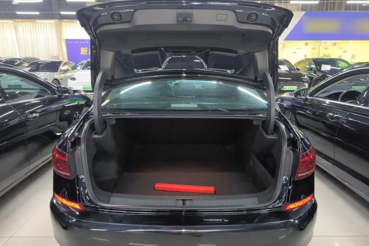 Used Volkswagen Passat 2022 330TSI Starry Luxury Edition