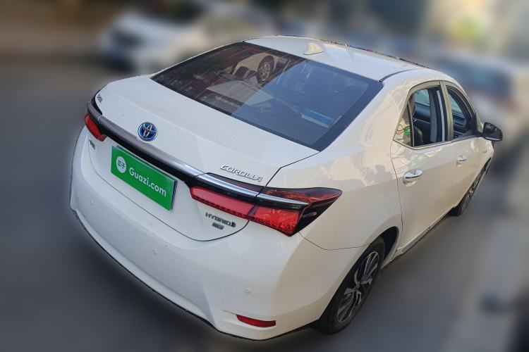 Used Toyota Corolla 2016 Dual-Engine 1.8L E-CVT Leading Edition
