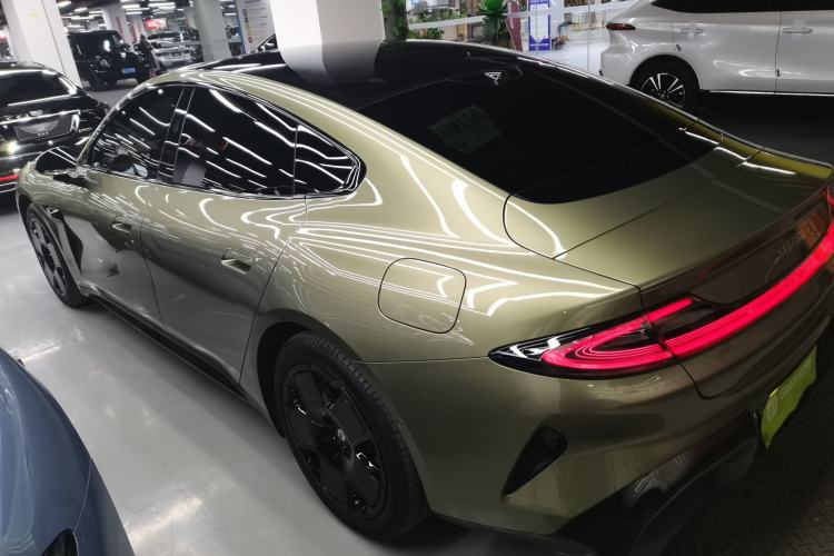 Used  SU7 2024 Rear-Drive Ultra-Long Range Advanced Pro-Level Intelligent Driving Version
