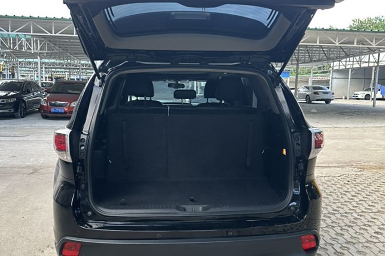 Used Toyota Highlander 2017 2.0T Two-Wheel Drive Luxury Edition 7 Seats
