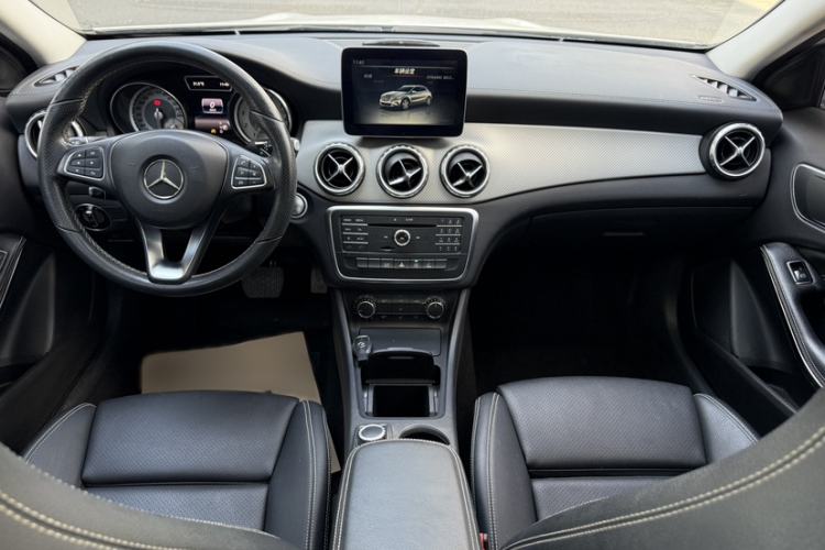 Used Mercedes-Benz GLA 2016 GLA 200 Fashion Model
