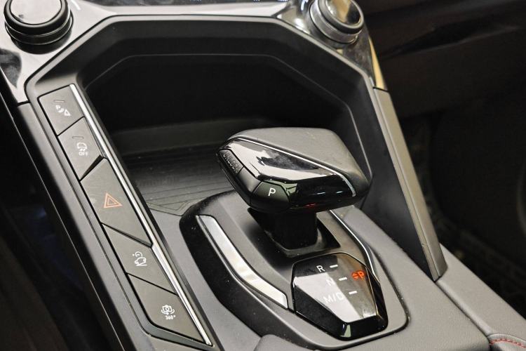 Used Lynk & Co 06 2020 1.5T JinPro model
