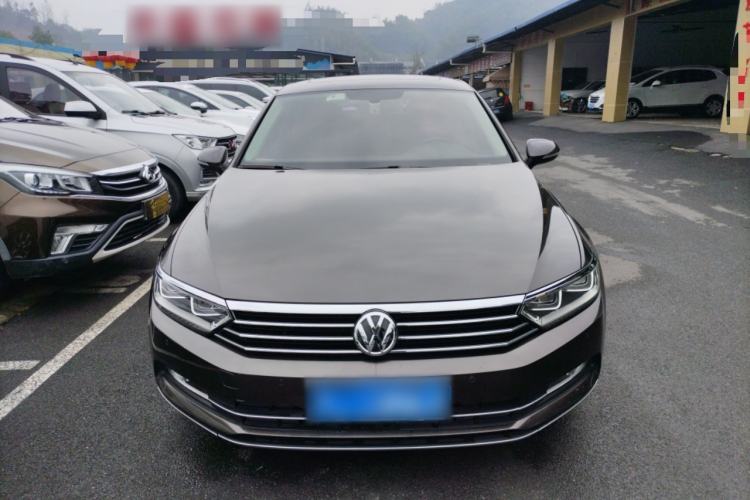 Used Volkswagen Magotan 2018 Facelift 380TSI DSG Luxury Version
