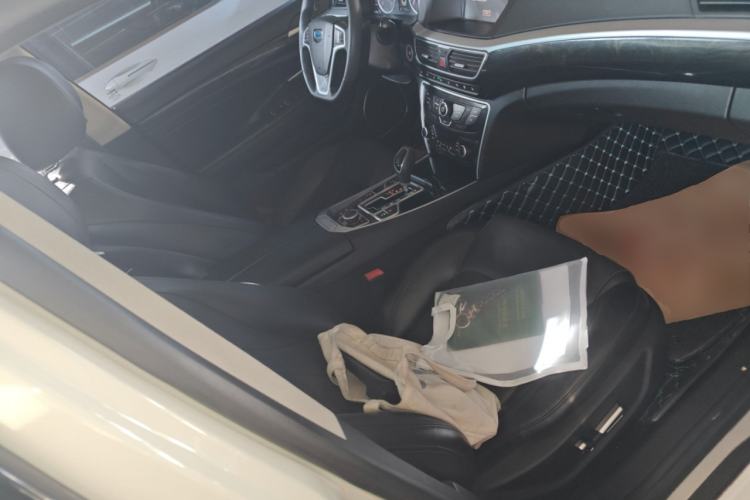 Used Geely Auto Emgrand GT 2015 1.8T Flagship Model
