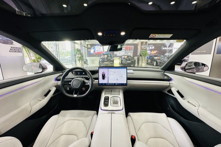 Used  SU7 2024 Rear-Drive Long-Range Intelligent Driving Version
