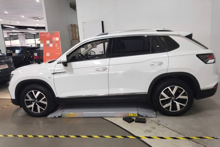 Used Volkswagen Tayron 2024 300TSI Two-Wheel-Drive Luxury Plus Advanced Version
