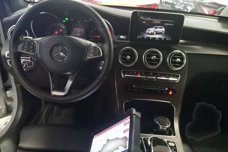 Used Mercedes-Benz GLC 2016 GLC 300 4MATIC Dynamic Model
