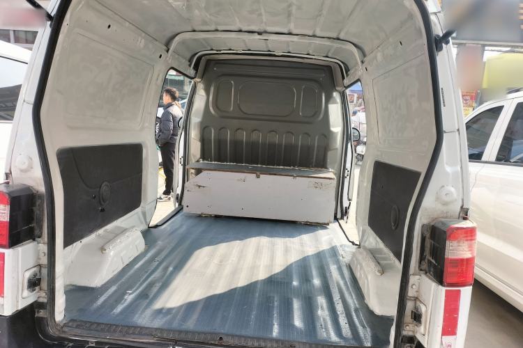 Used Jinbei Hiace X30 2021 1.5L Wealthy Van China VI Standard SWC15M
