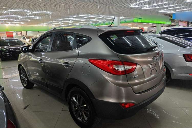 Used Hyundai ix35 2015 2.0L Automatic 2WD Smart Version China V Standard
