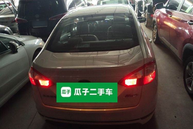 Used Ford Fiesta 2013 Sedan 1.5L Automatic Fashion Edition
