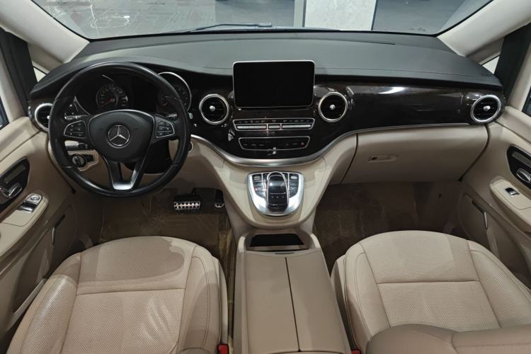 Used Mercedes-Benz V-Class 2017 V 260 L Prestige Extended Edition
