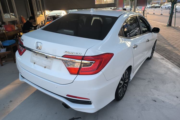 Used Honda Crider 2015 1.8L Automatic Luxury Edition