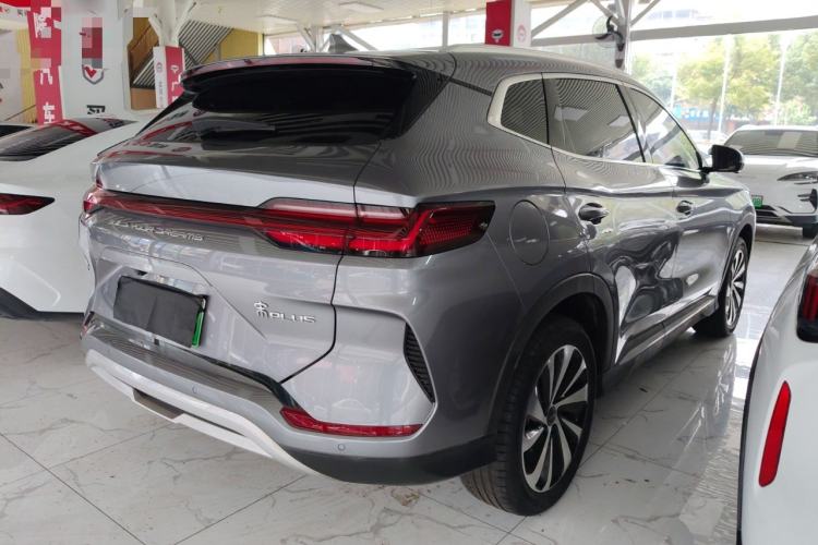 Used BYD Song PLUS New Energy 2023 Champion Edition EV 520KM Prestige Model
