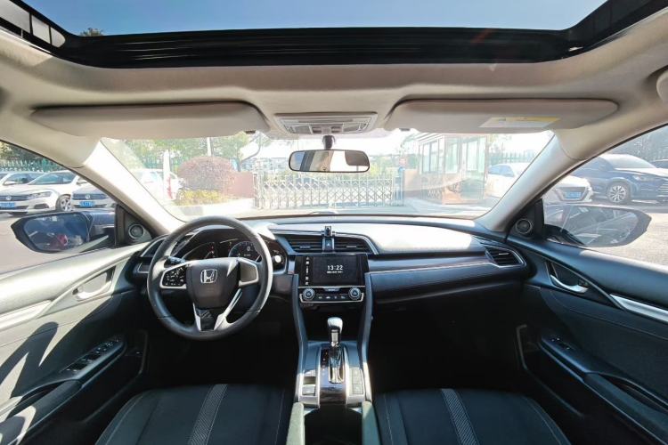 Used Honda Civic 2021 HATCHBACK 220TURBO CVT New Trendsetter