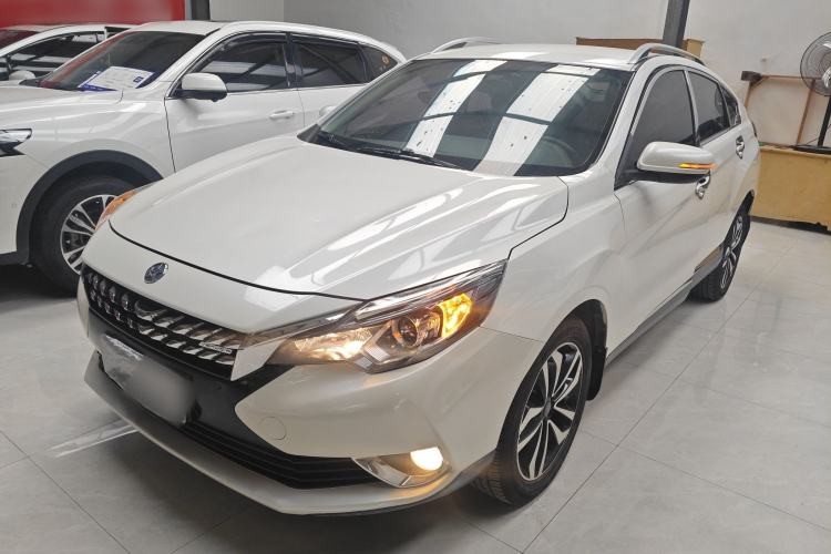 Used Venucia T90 2018 2.0L CVT Smart Connect Fashion Edition China VI Standard
