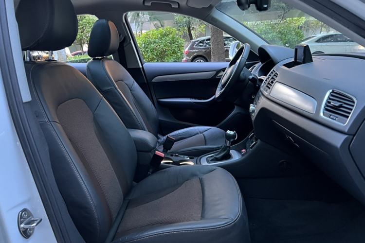 Used Audi Q3 2017 30 TFSI Fashion Model
