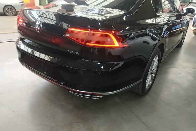 Used Volkswagen Magotan 2018 Facelift 330TSI DSG Luxury Model
