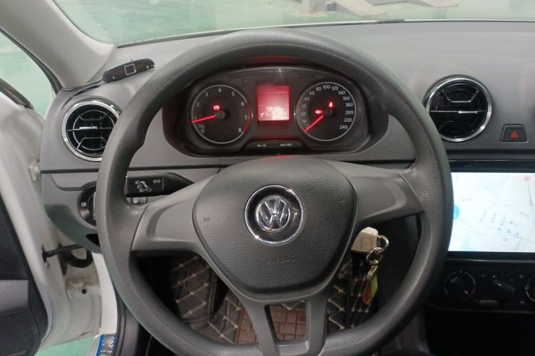 Used Volkswagen Jetta 2017 1.5L Manual Fashion Edition
