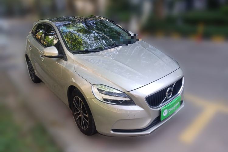 Used Volvo V40 2017 T3 Zhiyi Edition
