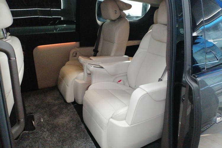 Used Li Auto MEGA 2024 Ultra Model
