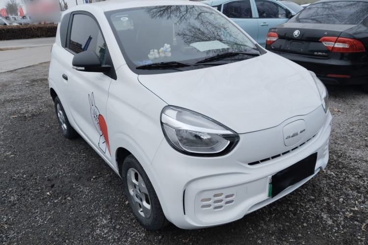 Used Roewe Clever 2021 302 km New Four-Seater Super-Efficient Version