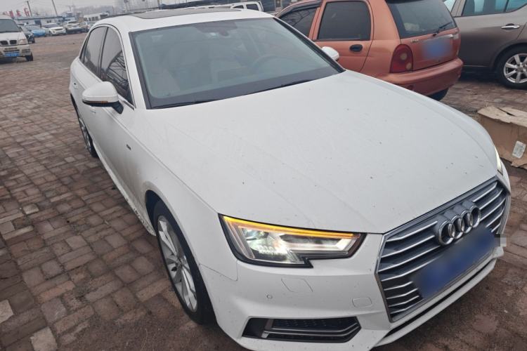 Used Audi A4L 2018 30th Anniversary Edition 40 TFSI Fashion Model
