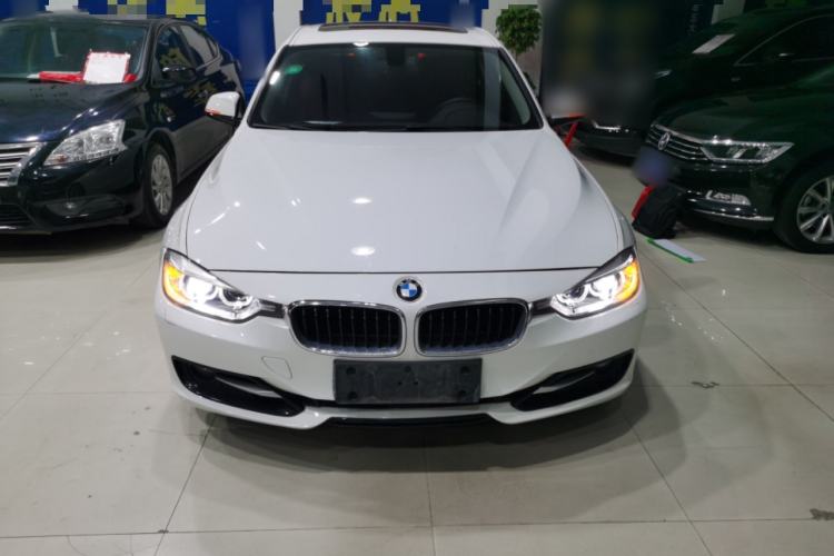 Used BMW 3 Series 2014 320i Sport Design Package
