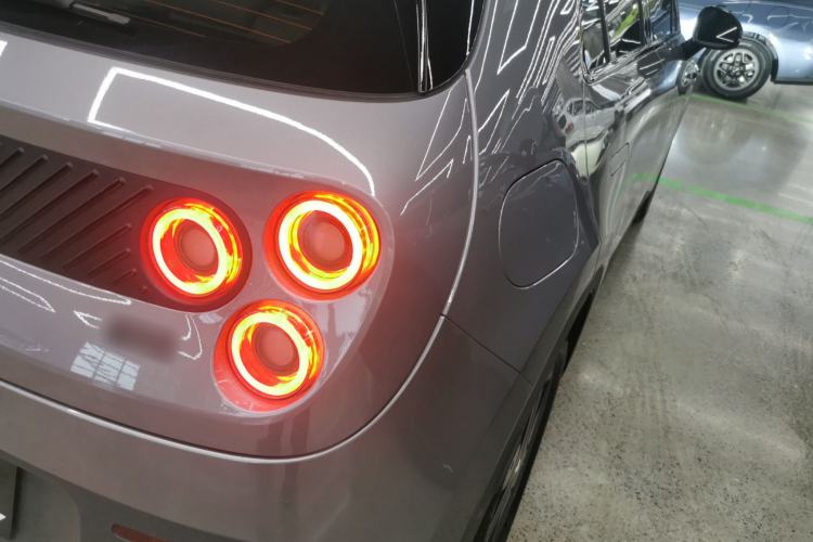 Used  firefly 2025 Illuminated Edition