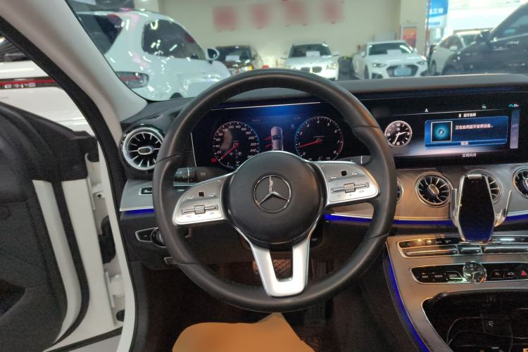 Used Mercedes-Benz CLS 2018 CLS 300 Luxury Model