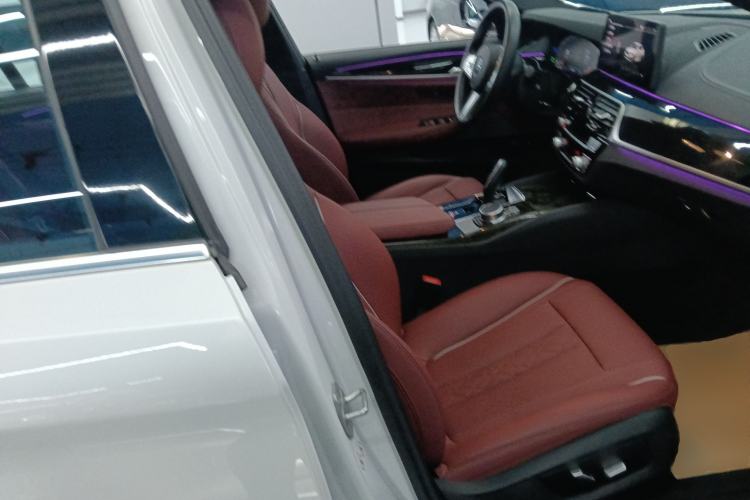 Used BMW 5 Series 2022 Second Facelift 525Li M Sport Package