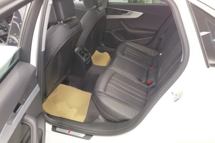 Used Audi A4L 2023 40 TFSI Fashion Dynamic Model