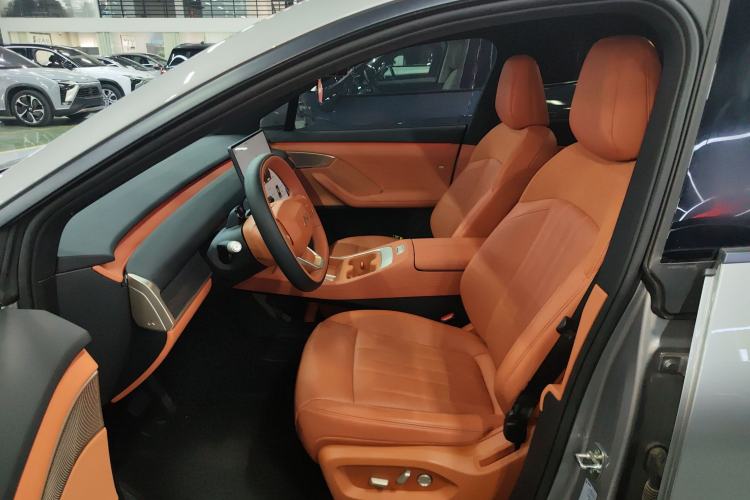 Used ONVO L60 2024 60 kWh Rear-Drive Version
