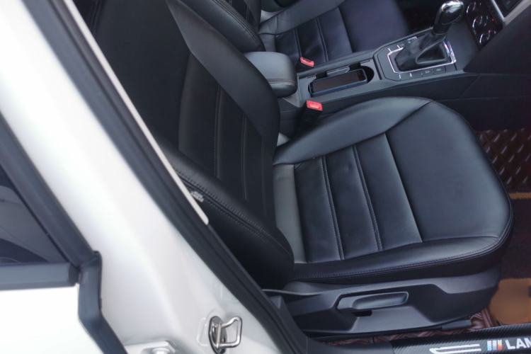 Used Volkswagen Lamando 2019 230TSI DSG Fashion Edition China VI
