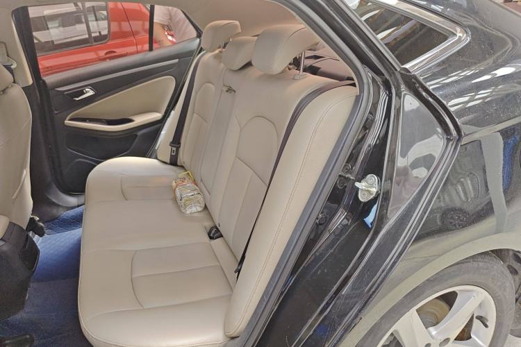 Used Bestune B70 2014 2.0L Manual Luxury Version
