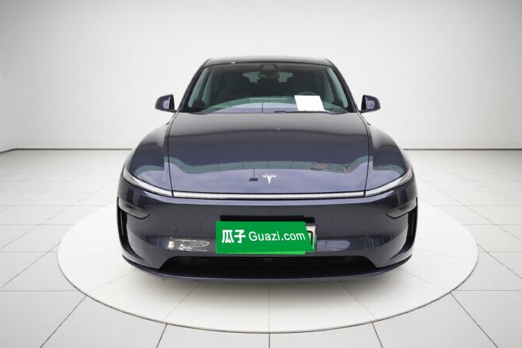 Used Tesla Model Y 2025 Rear-Wheel-Drive Version