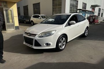 Used Ford Focus 2012 Sedan 1.6L Automatic Fashion Edition