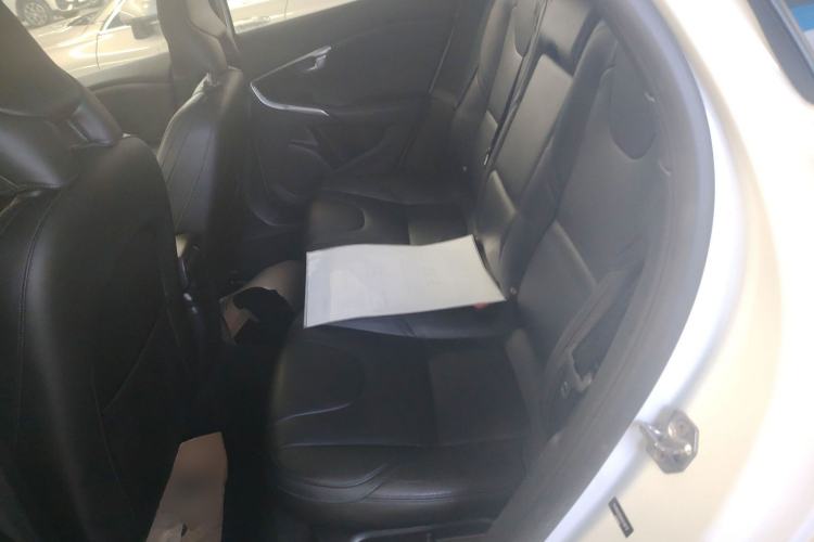 Used Volvo V40 2017 T3 Zhiya Edition
