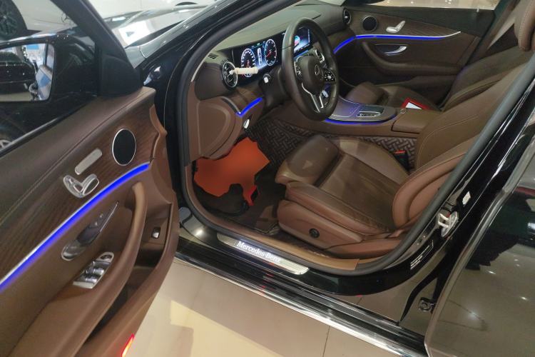 Used Mercedes-Benz E-Class 2019 E 260 L
