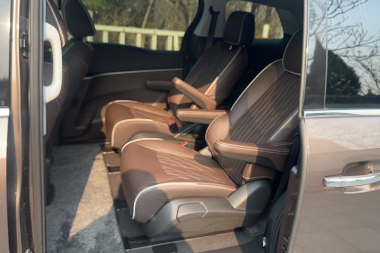 Used Buick GL8 2023 Land Executive Class 652T Luxury Model
