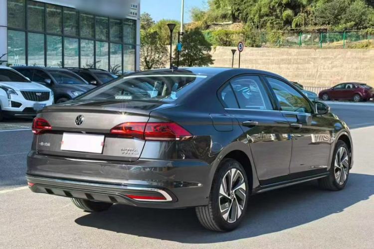 Used Volkswagen Bora 2024 300TSI DSG Prestige Edition
