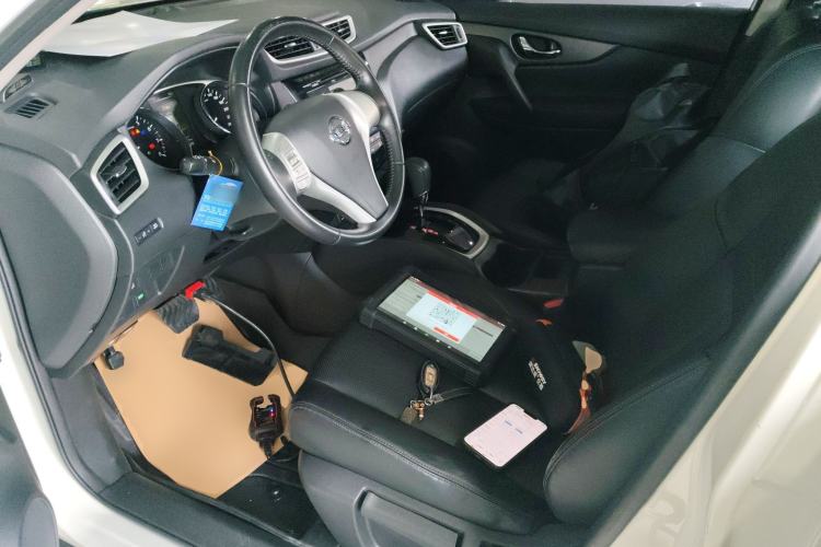 Used Nissan X-Trail 2015 2.0L CVT Comfort MAX Edition 2WD