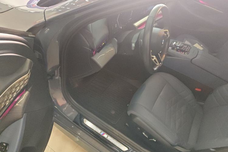 Used BMW 5 Series 2024 530Li Luxury Edition M Sport Package