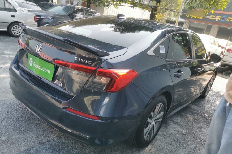 Used Honda Civic 2023 240TURBO CVT Dynamic · Center Stage Special Edition