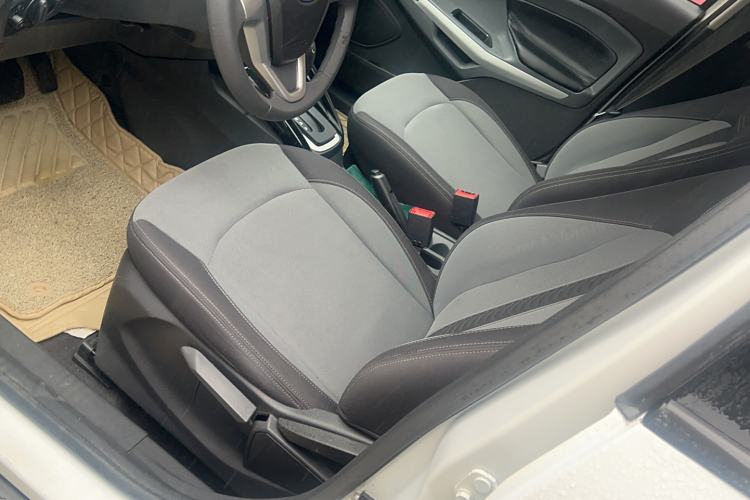 Used Ford EcoSport 2013 1.5L Automatic Fashion Model