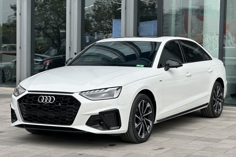 Used Audi A4L 2023 40 TFSI Luxury Dynamic Model
